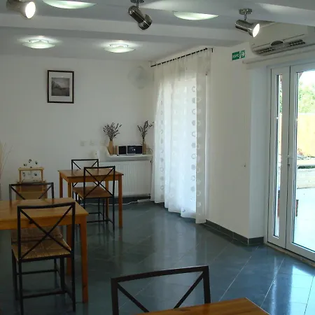 Guest house Oasis 3*