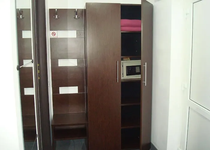 Pension Oasis بيت ضيافة