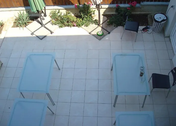 Pension Oasis كوستِنيست