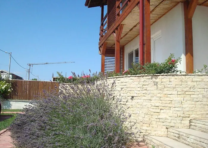 بيت ضيافة Pension Oasis 3*