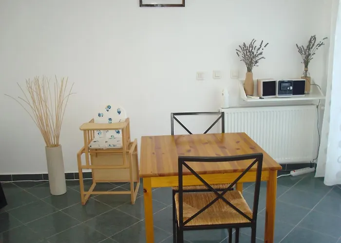 Pension Oasis 3* كوستِنيست